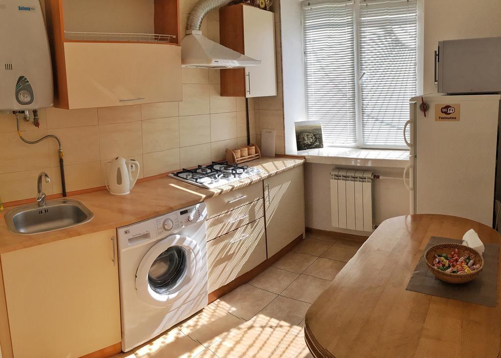 Apartments In The Center Kamyanets-Podilski Dış mekan fotoğraf